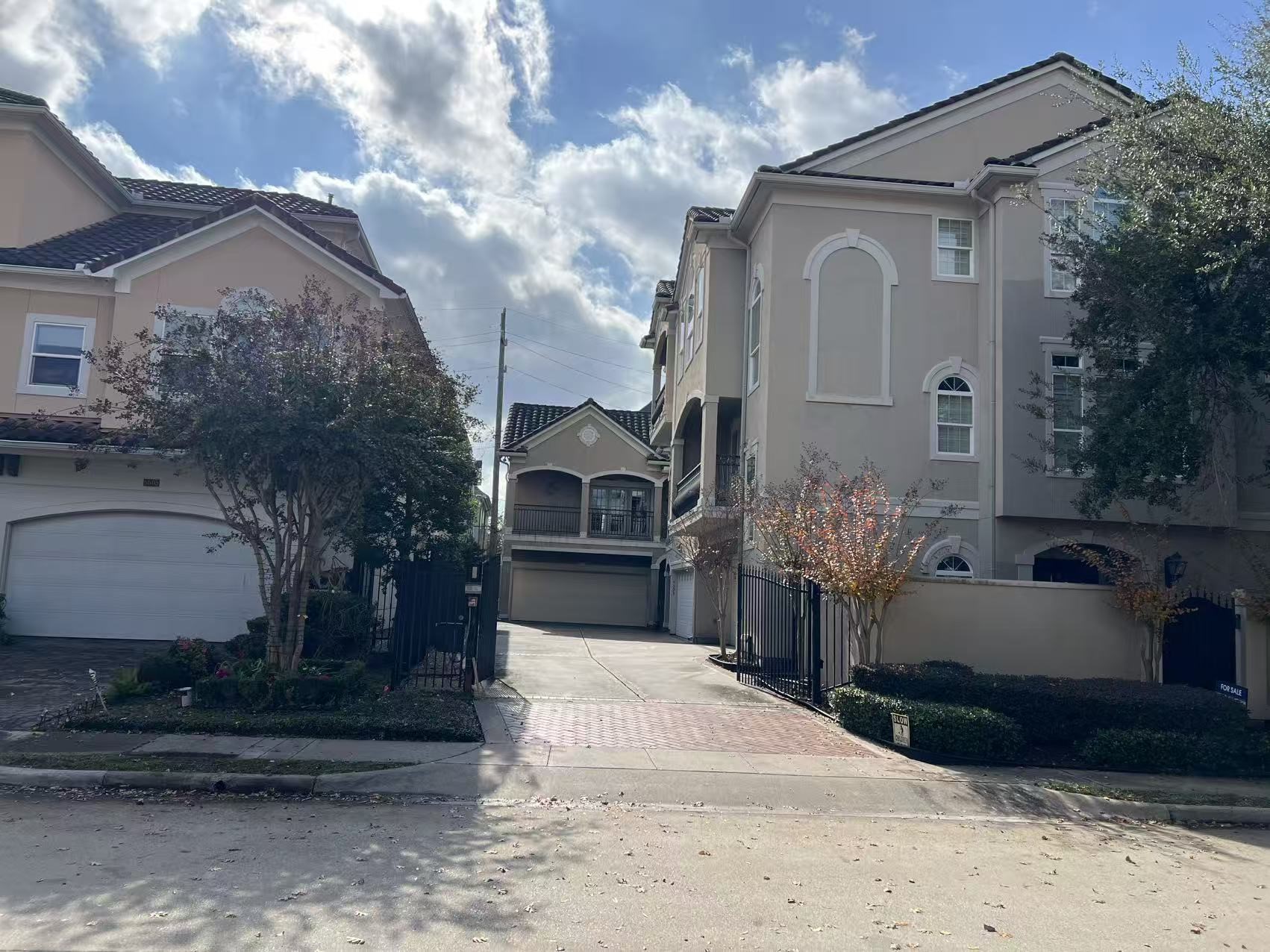 5511 Val Verde Street Houston, TX 77056 - Photo 2 of 16