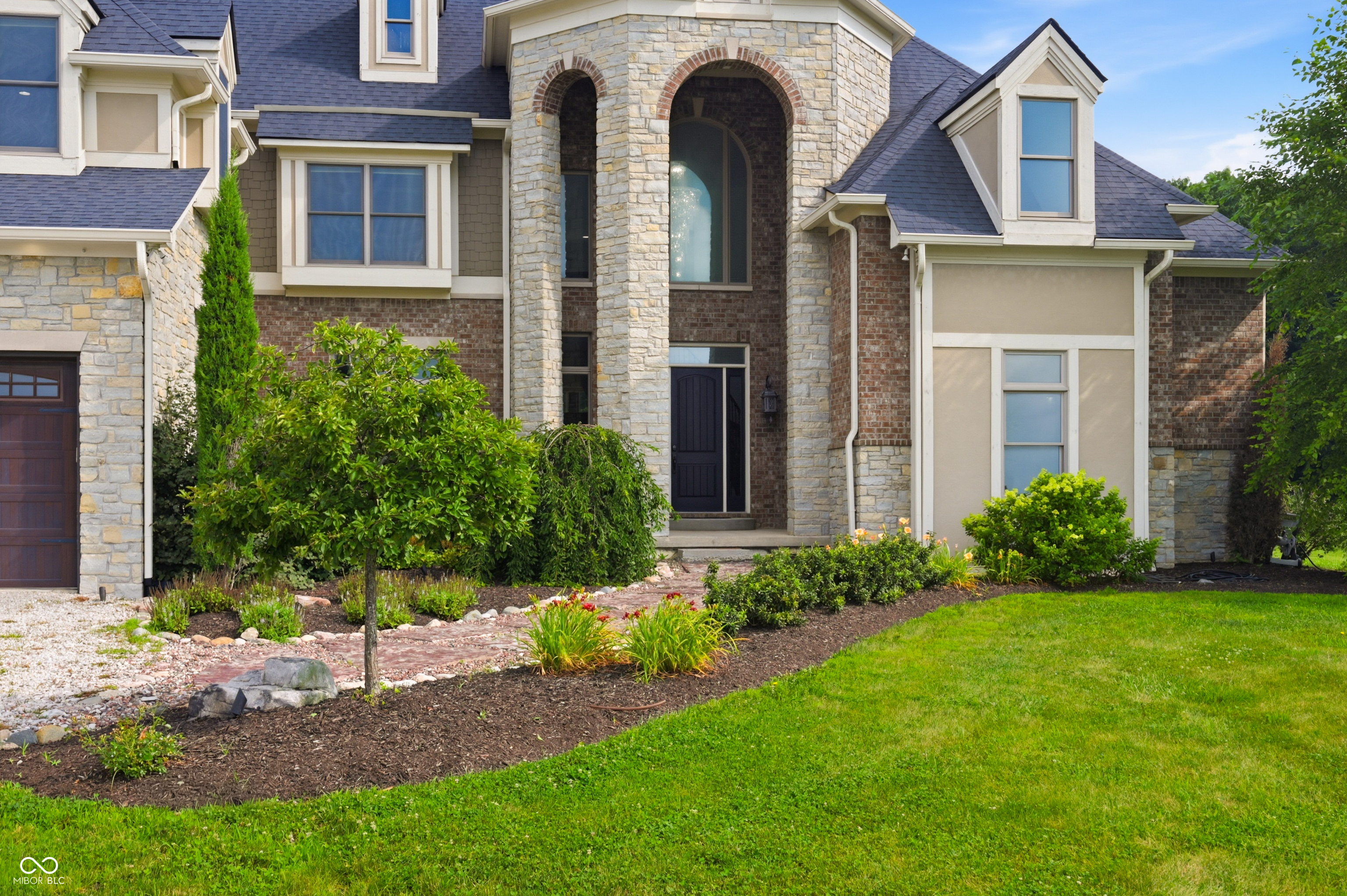 910 South 800 E Road Zionsville, IN 46075 - Photo 8 of 109