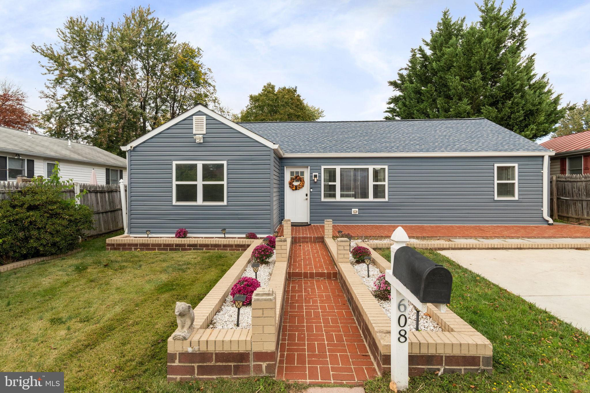 608 Blue Ridge Avenue Northeast Leesburg, VA 20176 - Photo 2 of 36 a view of outdoor space yard and swimming pool