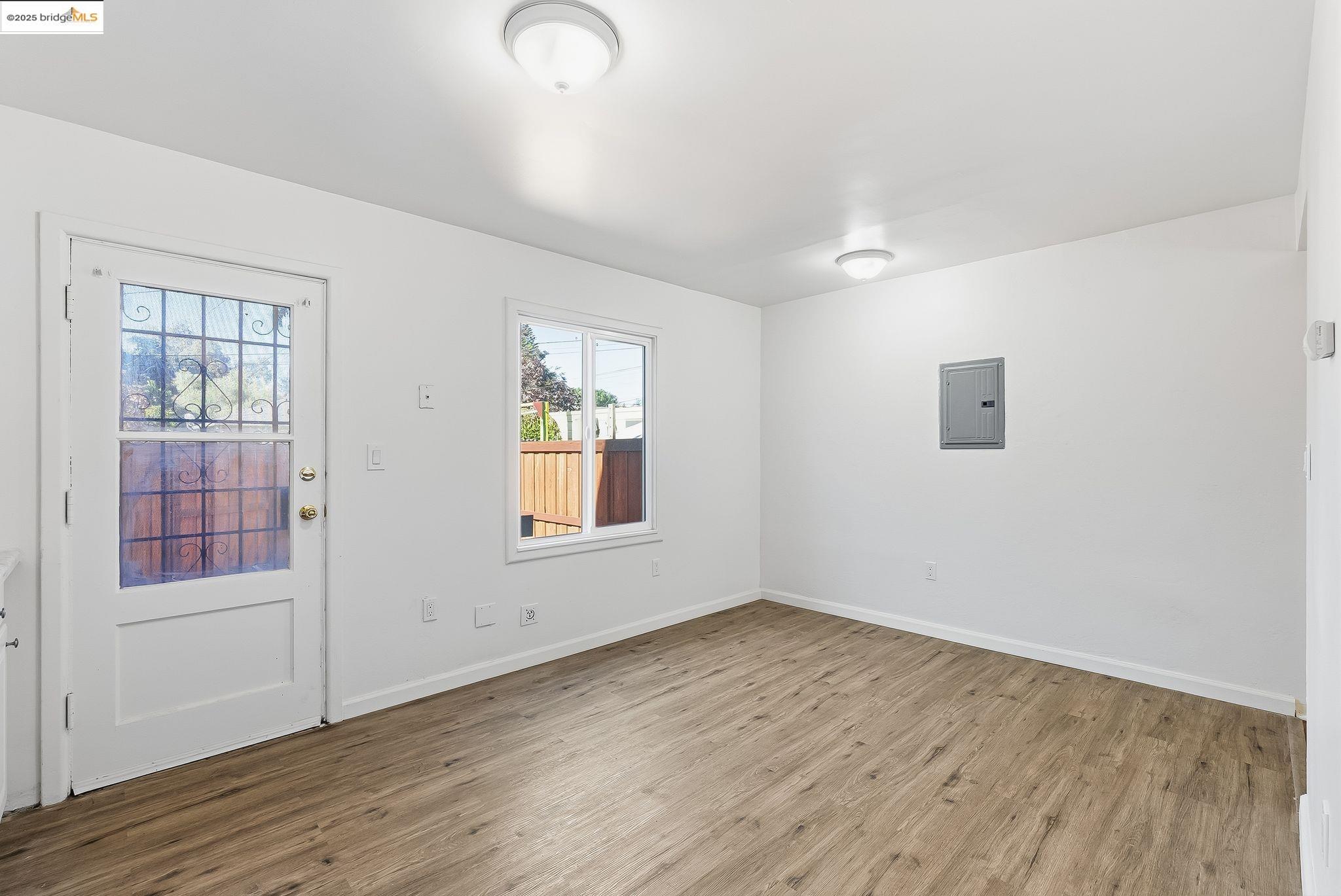 109 Cypress Street, Unit C Alameda, CA 94501 - Photo 8 of 28