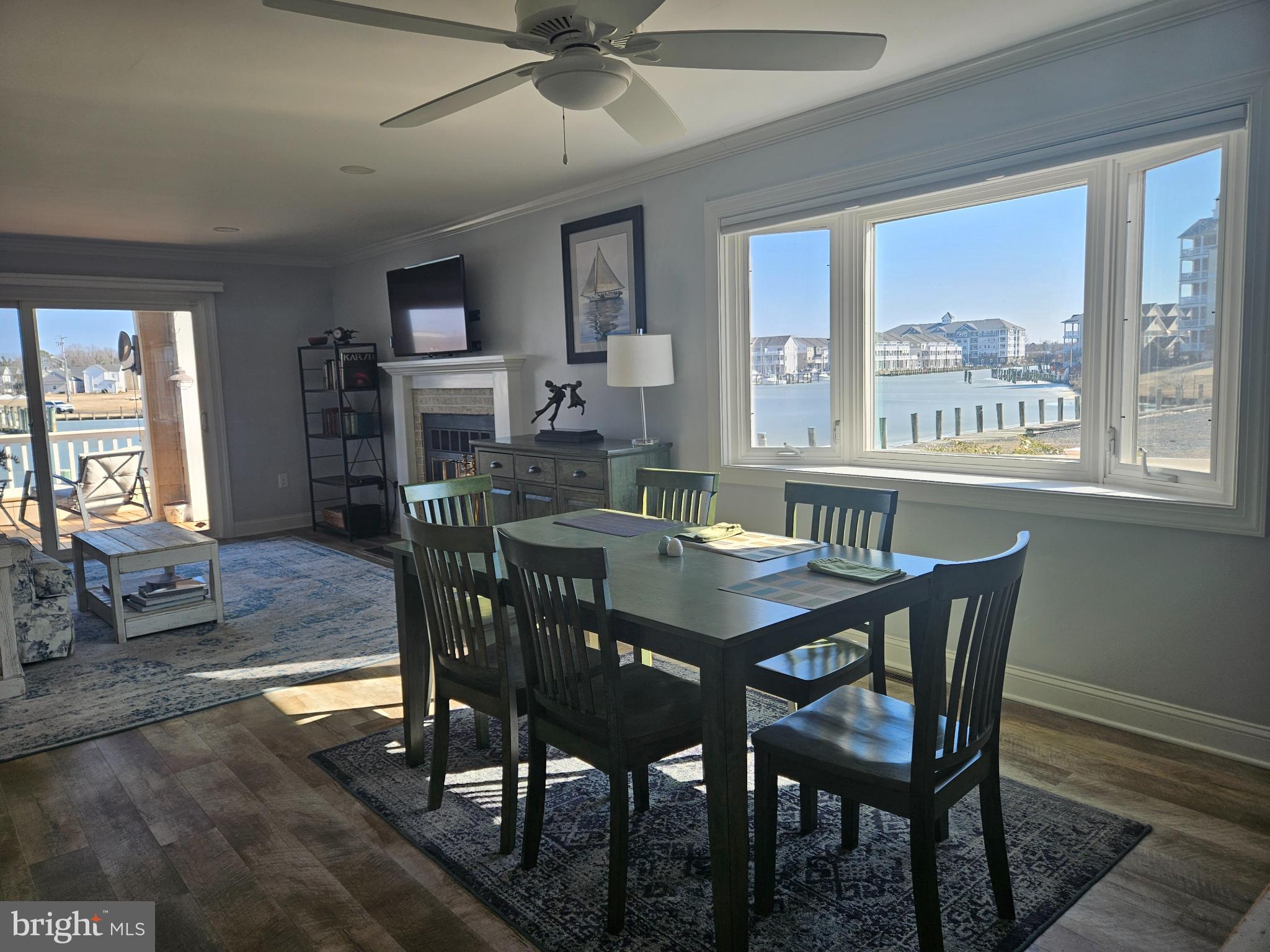 200 Market Square, Unit 14A Cambridge, MD 21613 - Photo 28 of 59 Enjoy the water view while you dine