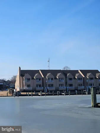 $379,900 | 200 Market Square, Unit 14A, Cambridge, MD 21613