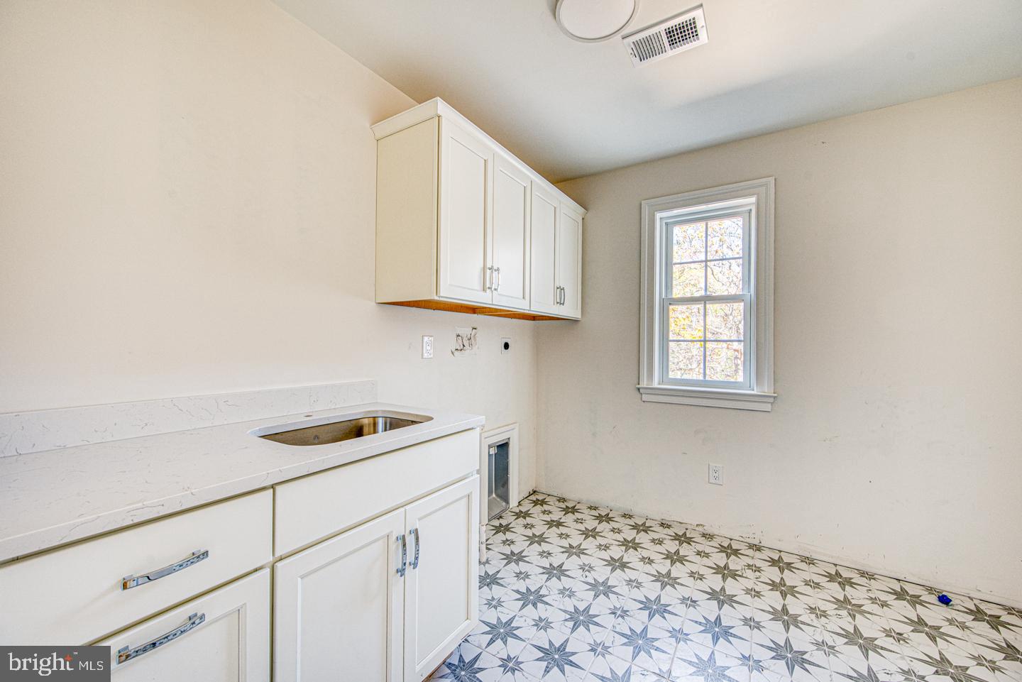 257 Glen Mills Road Glen Mills, PA 19342 - Photo 18 of 35 second floor laundry