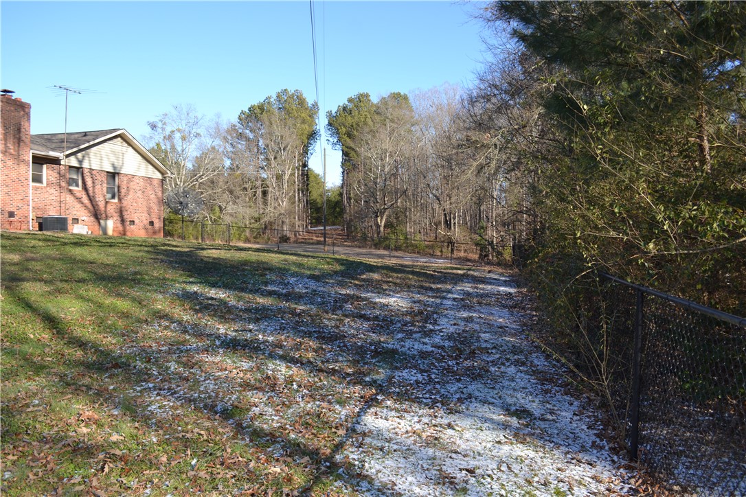 2014 Donaldson Road Anderson, SC 29621 - Photo 11 of 17 Fenced in back yard