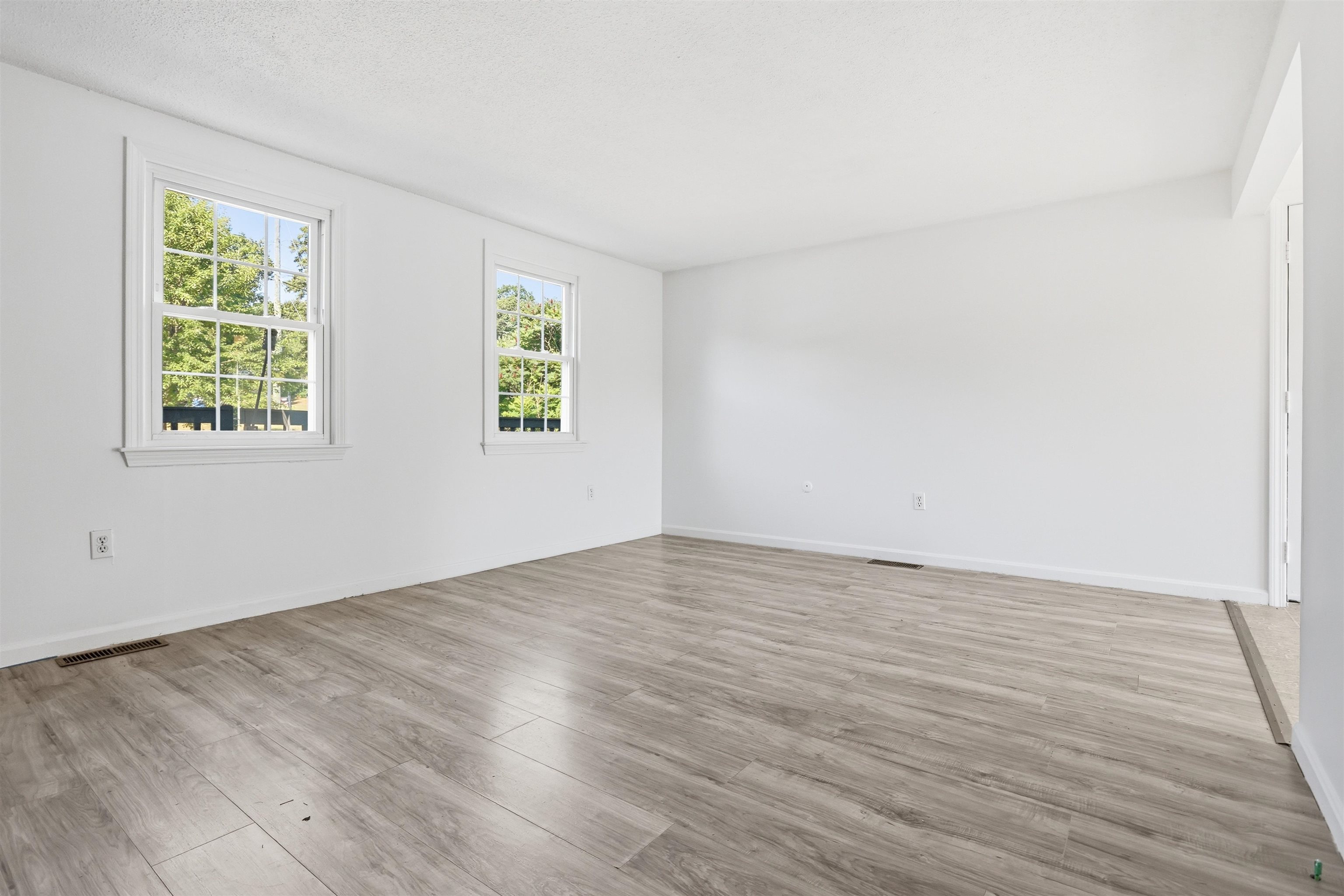 17 Juniper Road, Unit L Derry, NH 03038 - Photo 3 of 25 Gallery Image 3