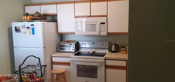 $175,000 | 9517 Amberdale Court, Unit 202, Riverview, FL 33578