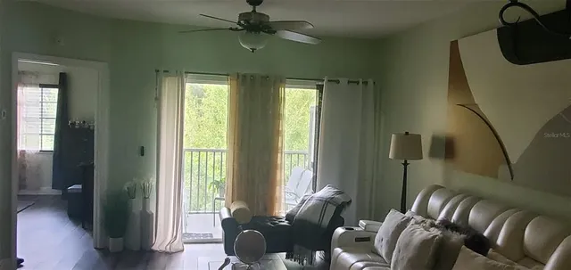 $194,999 | 9517 Amberdale Court, Unit 202, Riverview, FL 33578