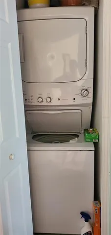 $194,999 | 9517 Amberdale Court, Unit 202, Riverview, FL 33578