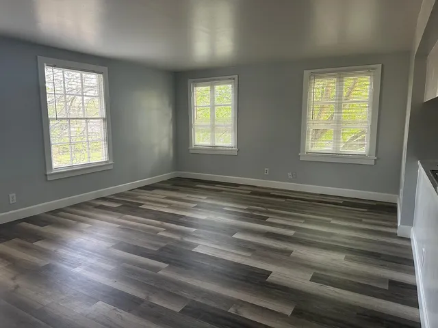 $1,150 | 800 Travis Street, Unit REDBUD, Columbus, TX 78934