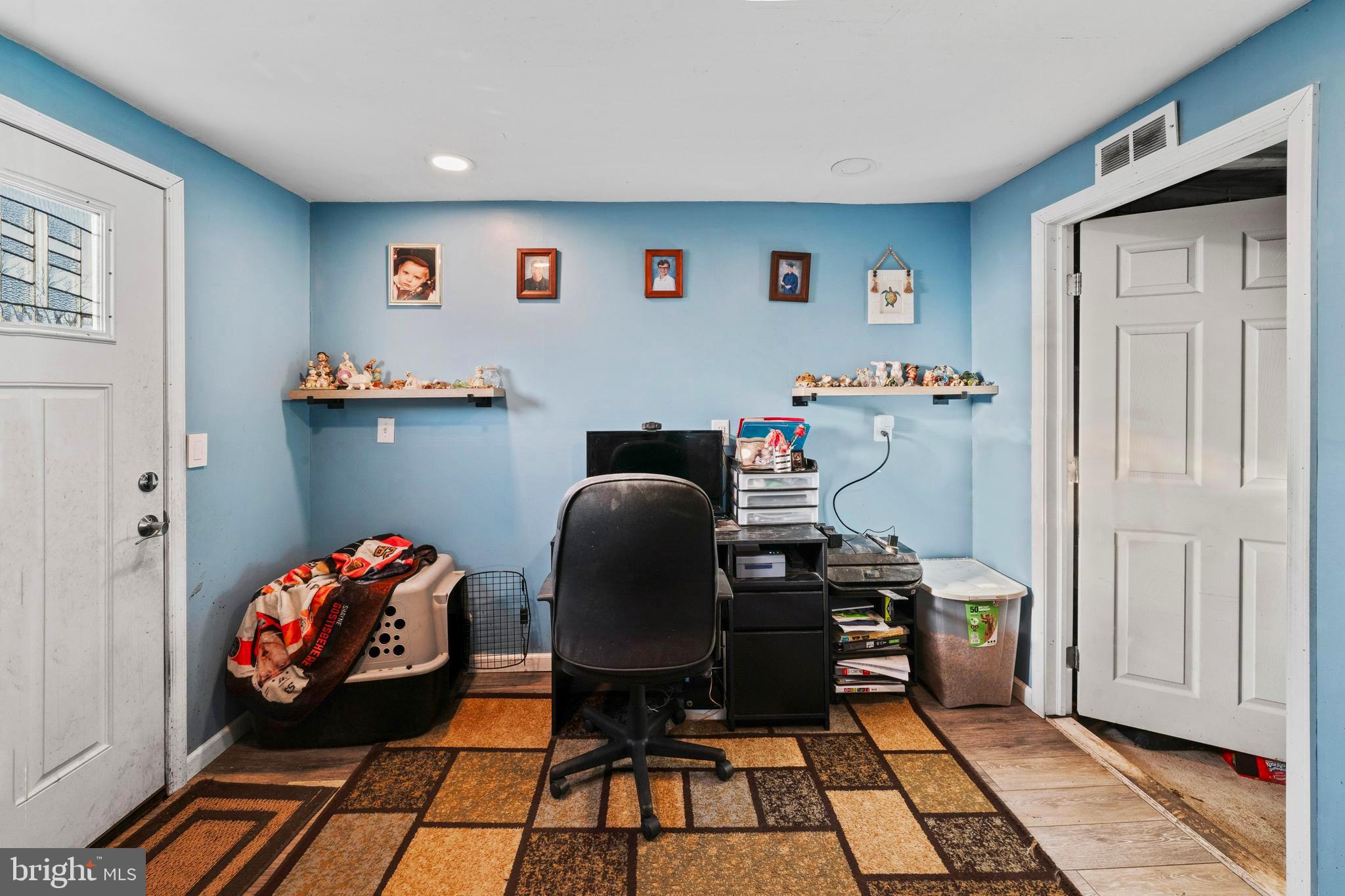 870 Downe Avenue Fortescue, NJ 08321 - Photo 13 of 26 a view of a workspace with furniture and a window