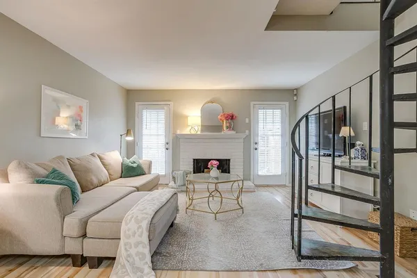 $215,000 | 1211 Roaring Springs Road, Fort Worth, TX 76114