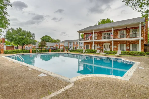 $215,000 | 1211 Roaring Springs Road, Fort Worth, TX 76114