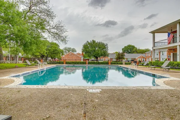 $215,000 | 1211 Roaring Springs Road, Fort Worth, TX 76114
