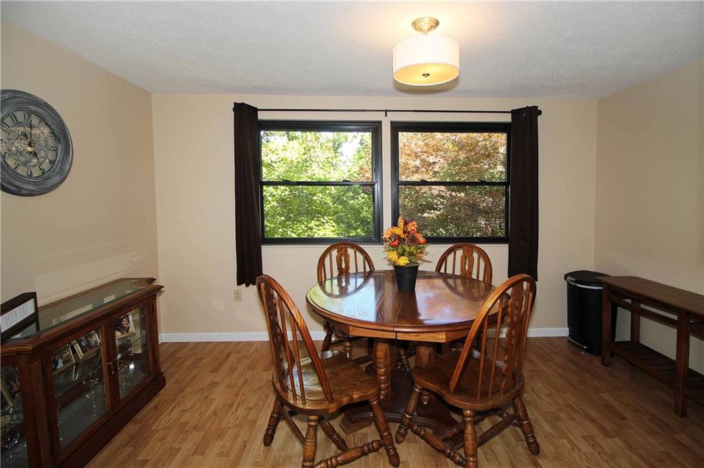 3143 Laurel Ridge Circle Bridgeville, PA 15017 - Photo 9 of 25 Dining Area