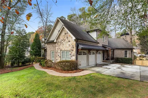 $1,595,000 | 590 Windsor Parkway, Atlanta, GA 30342