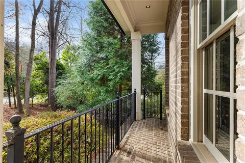 $1,595,000 | 590 Windsor Parkway, Atlanta, GA 30342