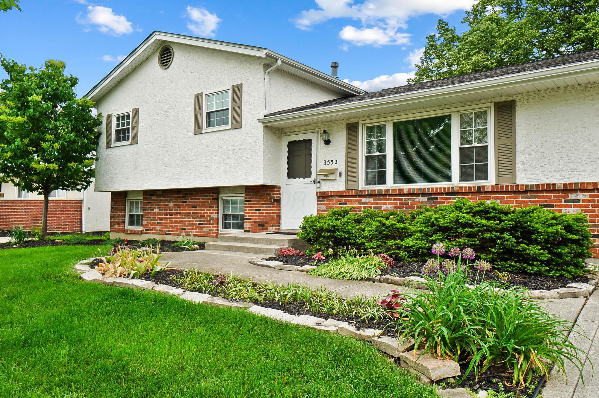 3552 Devin Road Grove City, OH 43123 - Photo 4 of 43 +004