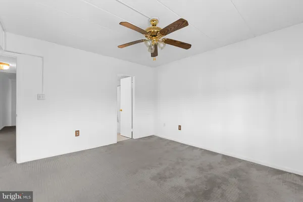 $355,000 | 18303 Leman Lake Drive, Unit 708, Olney, MD 20832