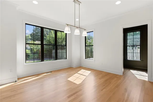 $1,500,000 | 4519 West 70th Street, Prairie Village, KS 66208