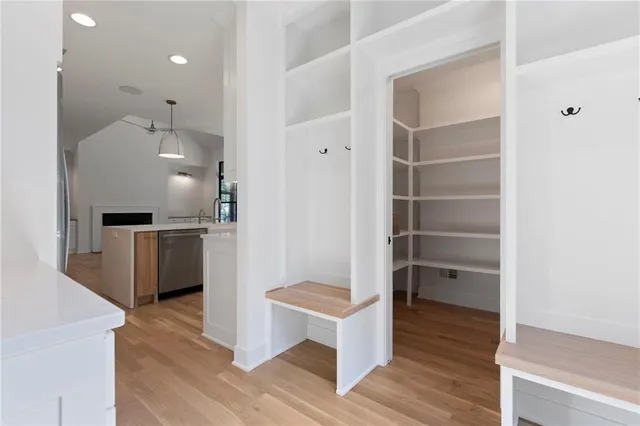 $1,500,000 | 4519 West 70th Street, Prairie Village, KS 66208