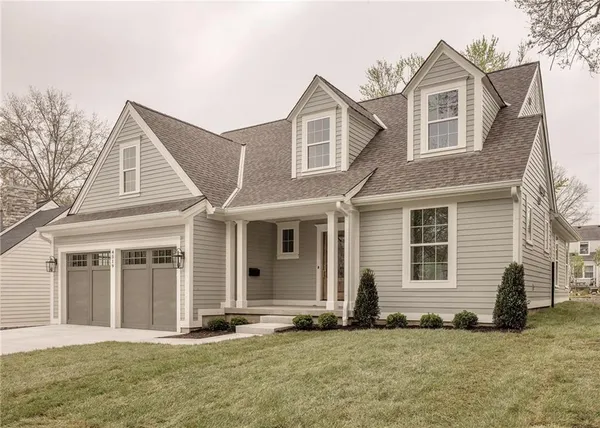 $1,500,000 | 4519 West 70th Street, Prairie Village, KS 66208