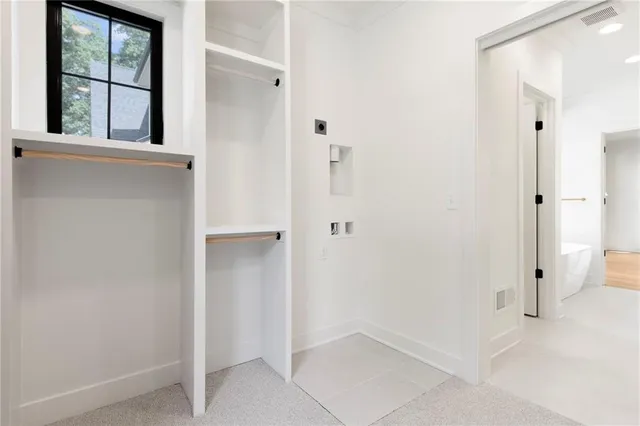 $1,500,000 | 4519 West 70th Street, Prairie Village, KS 66208