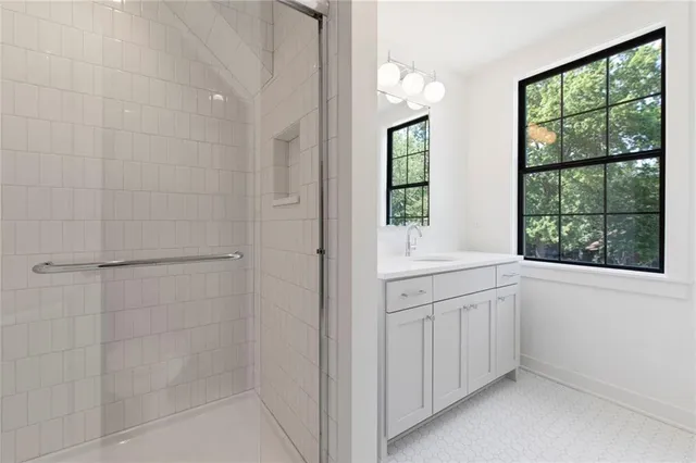 $1,500,000 | 4519 West 70th Street, Prairie Village, KS 66208