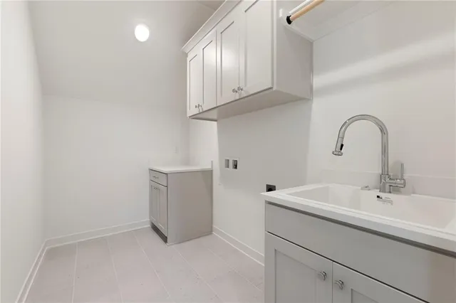 $1,500,000 | 4519 West 70th Street, Prairie Village, KS 66208