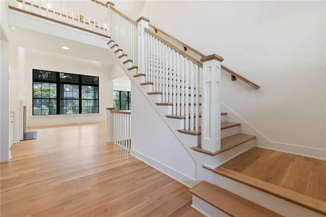 $1,500,000 | 4519 West 70th Street, Prairie Village, KS 66208