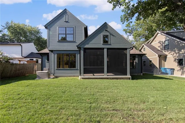 $1,500,000 | 4519 West 70th Street, Prairie Village, KS 66208