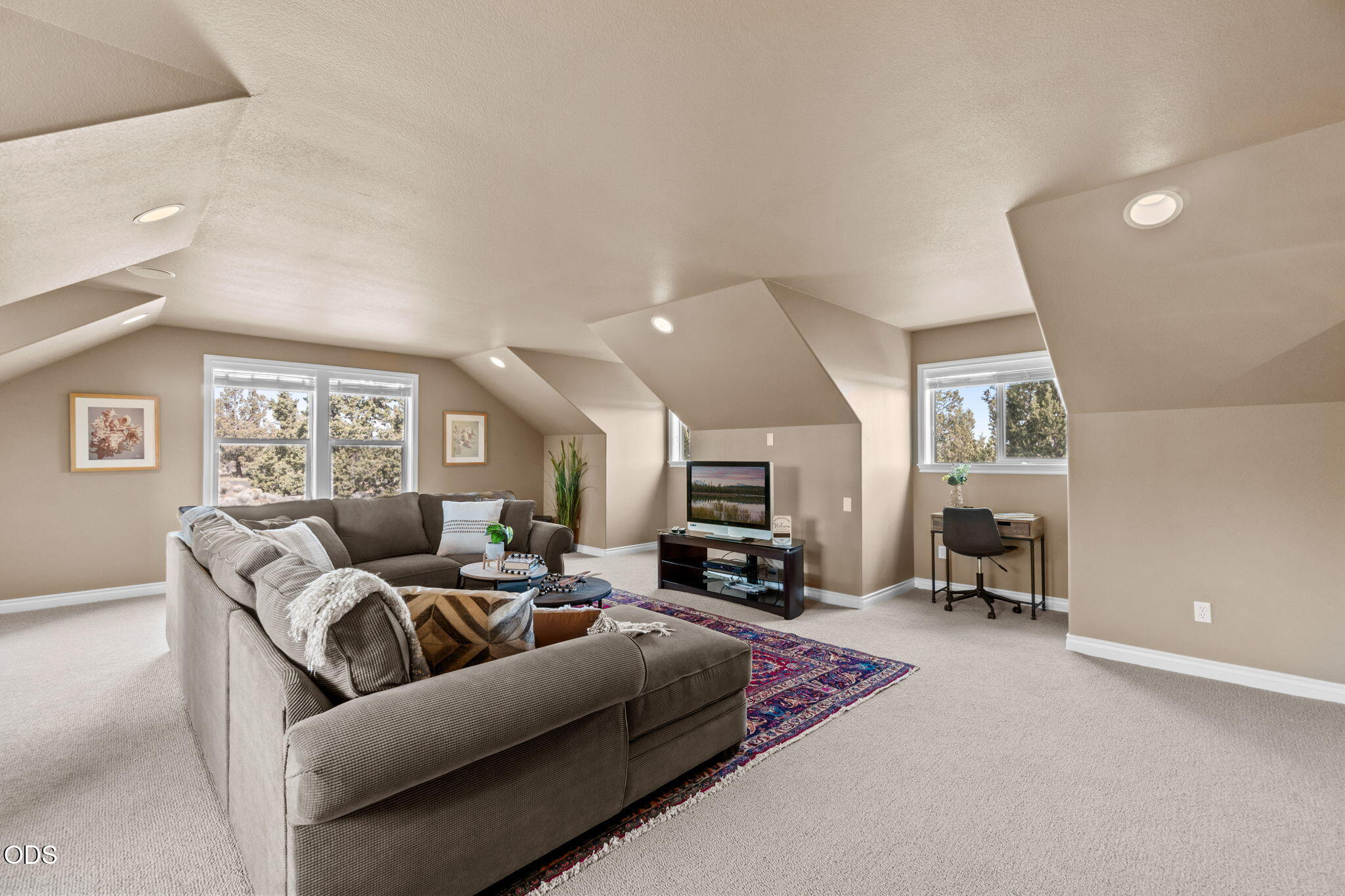 17665 Mountain View Road Sisters, OR 97759 - Photo 22 of 86 Gallery Image 22