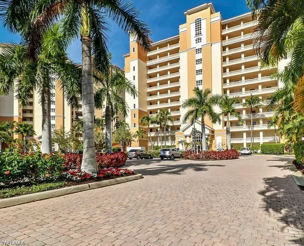 $18,000 | 410 Flagship Drive, Unit 305, Naples, FL 34108