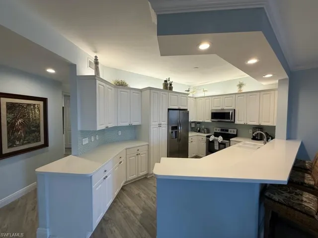 $18,000 | 410 Flagship Drive, Unit 305, Naples, FL 34108