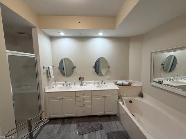 $18,000 | 410 Flagship Drive, Unit 305, Naples, FL 34108