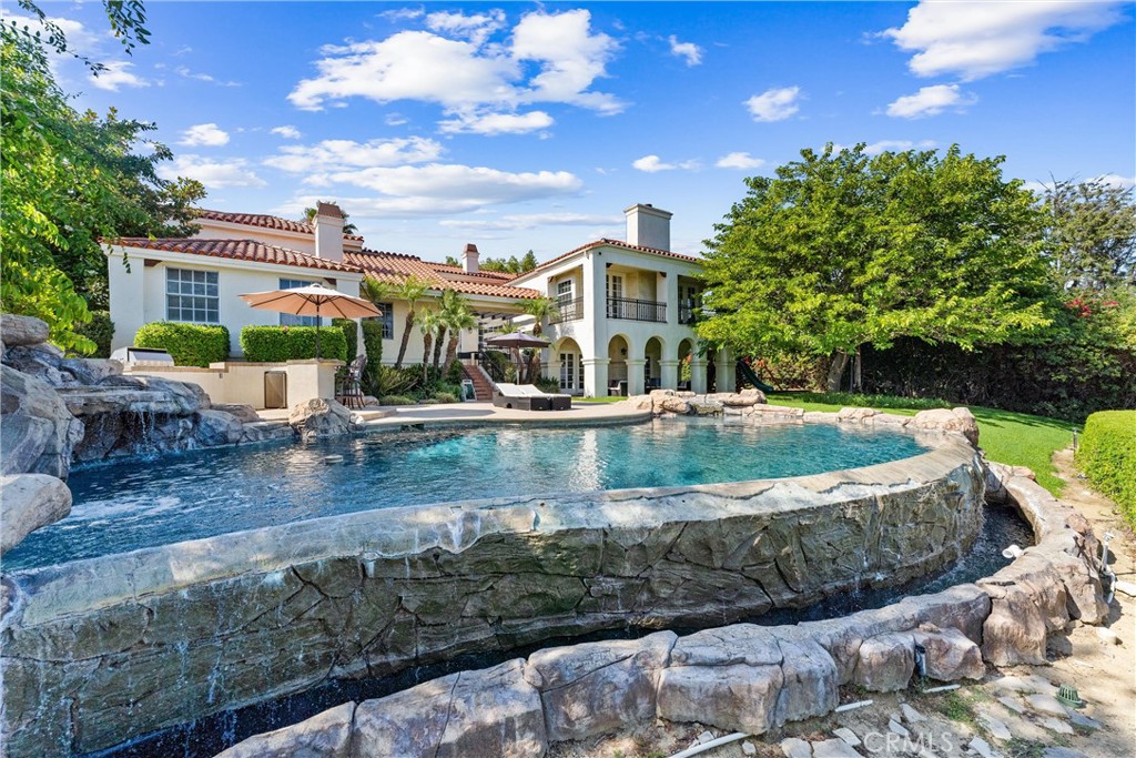 927 Avocado Crest Road La Habra Heights, CA 90631 - Photo 52 of 72 a view of a water fountain in front of a building