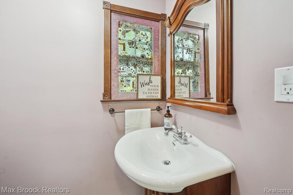 4024 Cumberland Road Berkley, MI 48072 - Photo 42 of 60