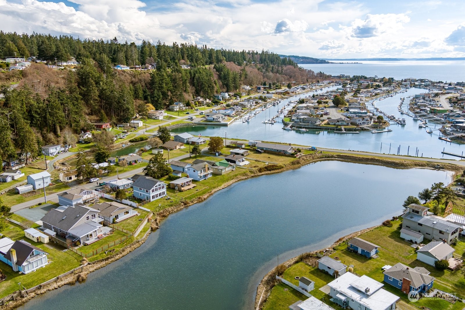 3574 Shell Street Greenbank, WA 98253 - Photo 4 of 33 Gallery Image 4