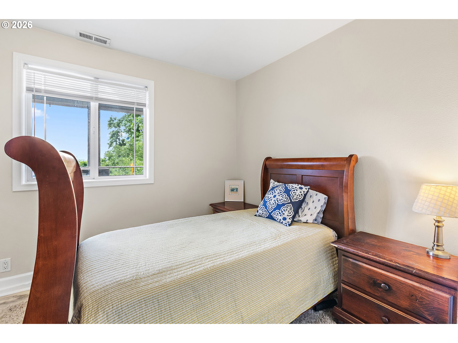 12436 Southwest 58th Avenue Portland, OR 97219 - Photo 23 of 38
