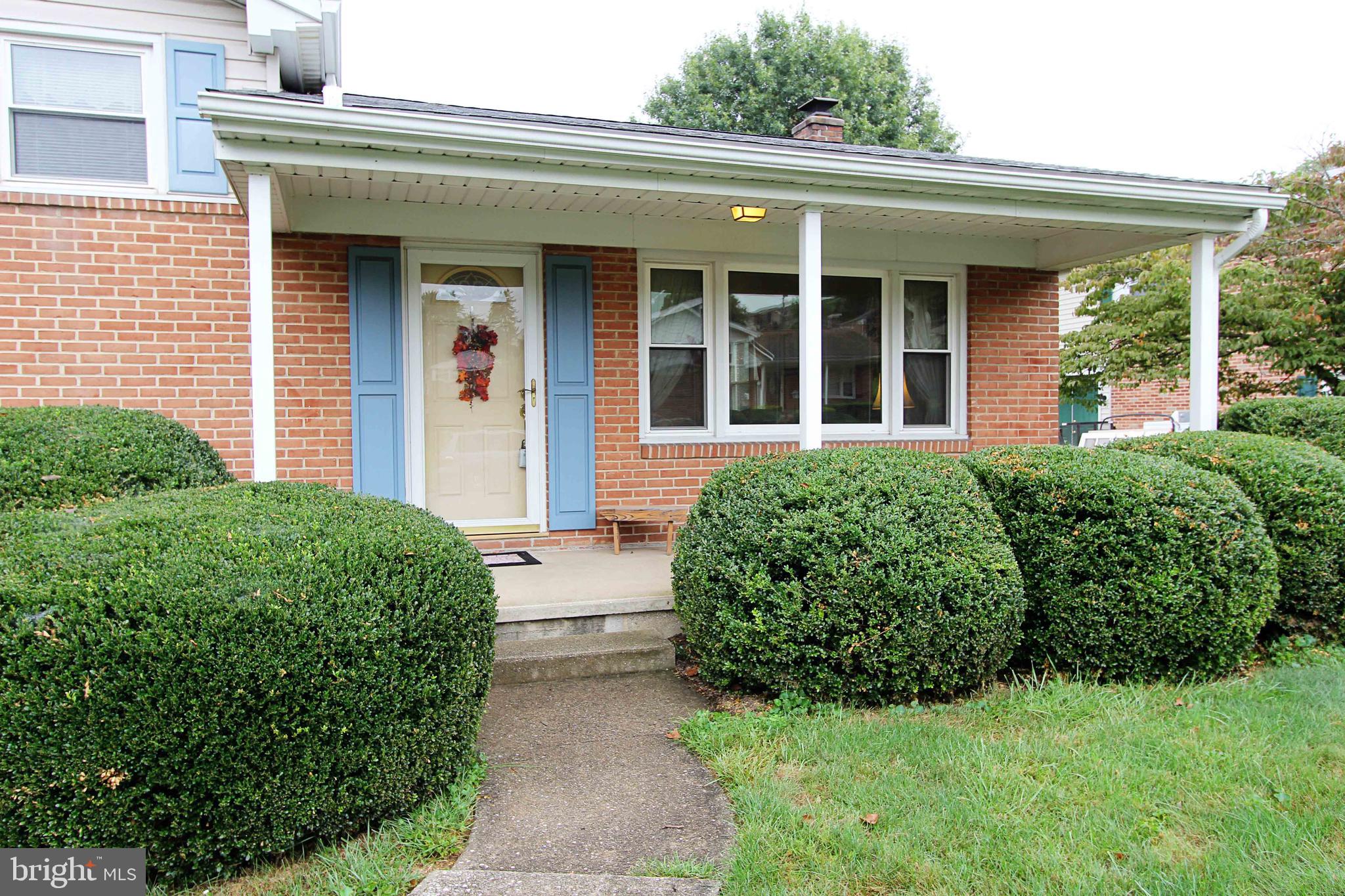 2425 Auburn Road York, PA 17402 - Photo 4 of 39 Gallery Image 4