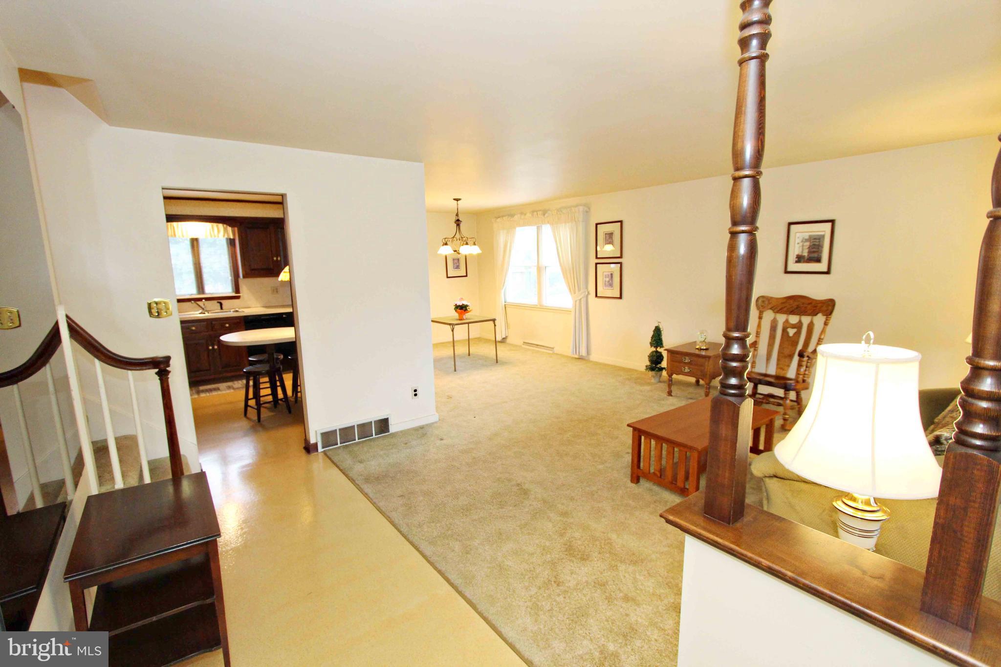 2425 Auburn Road York, PA 17402 - Photo 5 of 39 Gallery Image 5