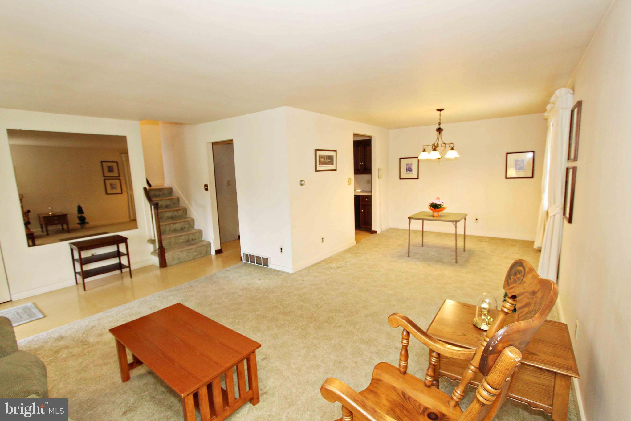 2425 Auburn Road York, PA 17402 - Photo 8 of 39 Gallery Image 8