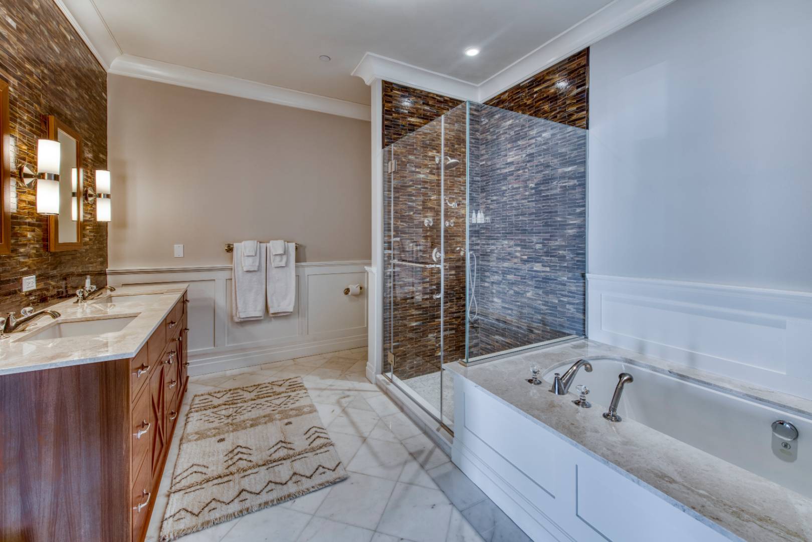 272 Old Montauk Highway, Unit 9 Montauk, NY 11954 - Photo 8 of 26 a bathroom with a bathtub and a sink