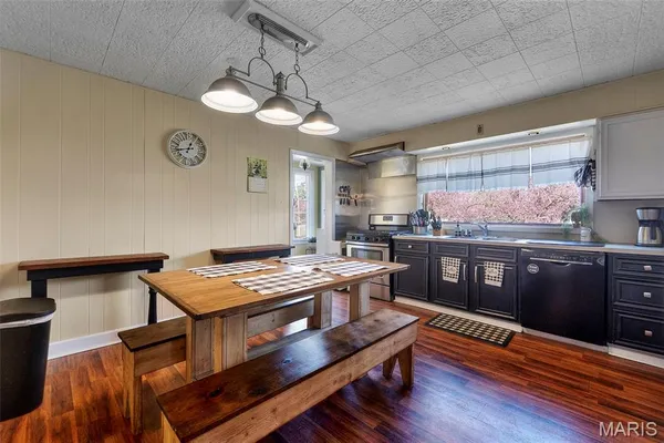 $190,000 | 205 North Virginia Street, Charleston, MO 63834