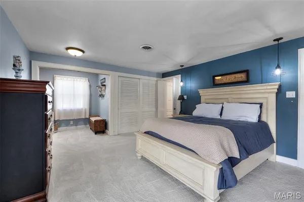 $190,000 | 205 North Virginia Street, Charleston, MO 63834