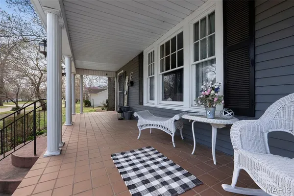 $190,000 | 205 North Virginia Street, Charleston, MO 63834