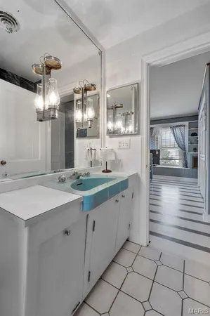 $190,000 | 205 North Virginia Street, Charleston, MO 63834