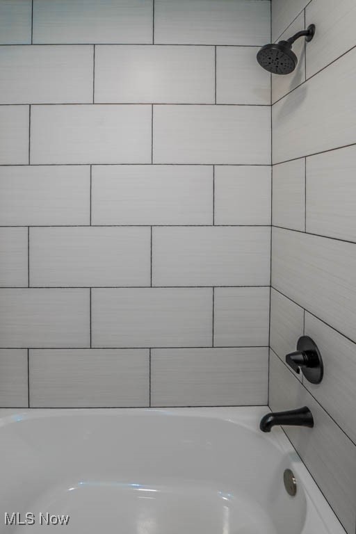 1885 Ganyard Road Akron, OH 44313 - Photo 22 of 34 Full Bathroom