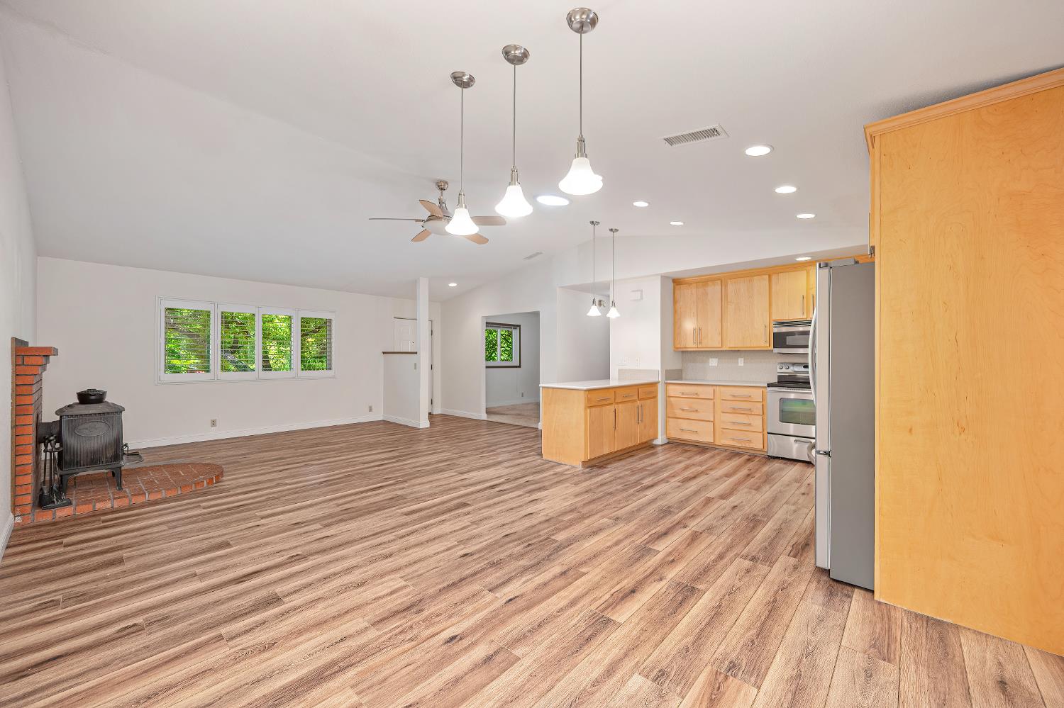 3370 Hacienda Road Cameron Park, CA 95682 - Photo 8 of 25