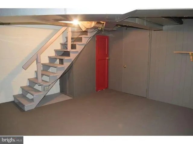 a view of a walk in closet