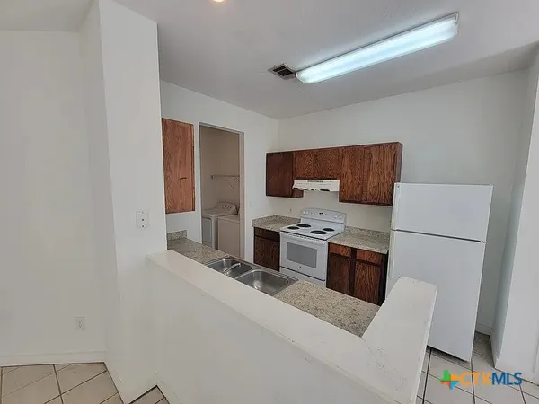 $1,800 | 814 Sagewood Trail, San Marcos, TX 78666